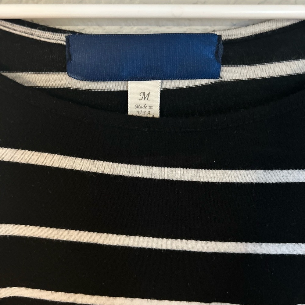 Bundle of 2 Relaxed Fit Tops | Neutral Casual Basics | Size M - Picture 3 of 7